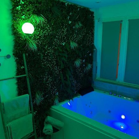 L’extasia appartement avec jacuzzi balneo double Grenoble Extérieur photo