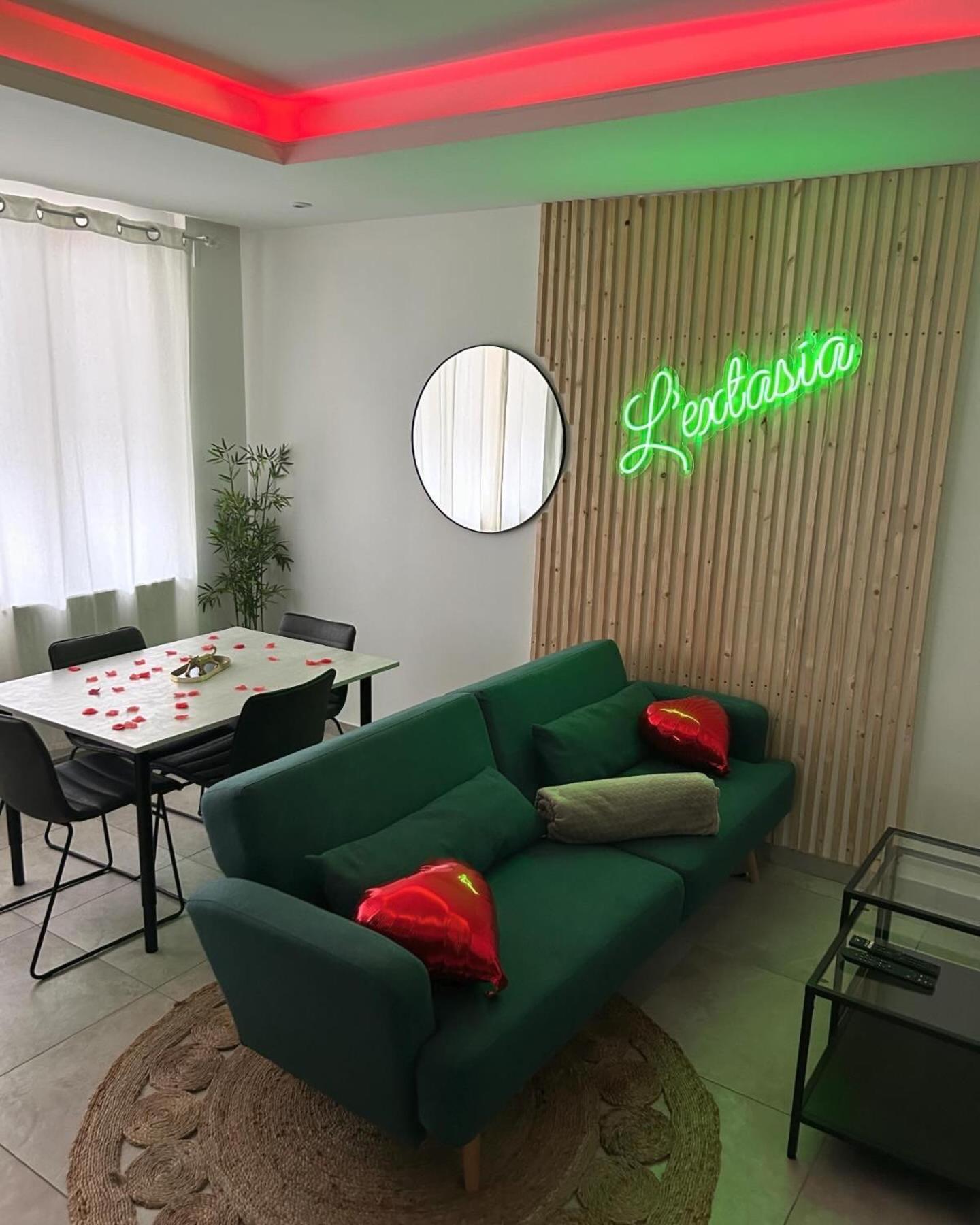 L’extasia appartement avec jacuzzi balneo double Grenoble Extérieur photo